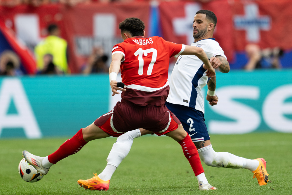 在防守端的 在防守端的