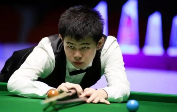 大环境的影 大环境的影