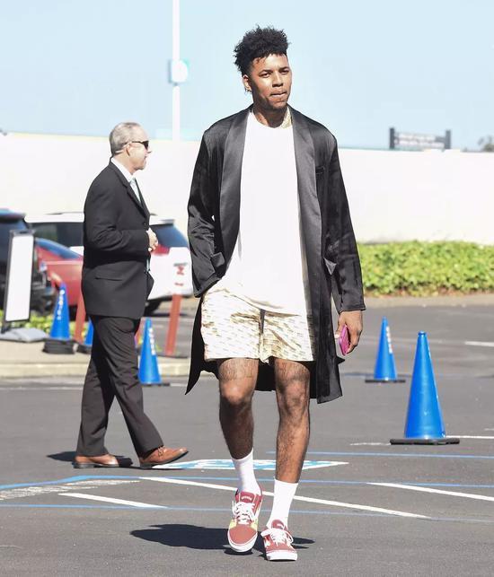 避免过早定 避免过早定